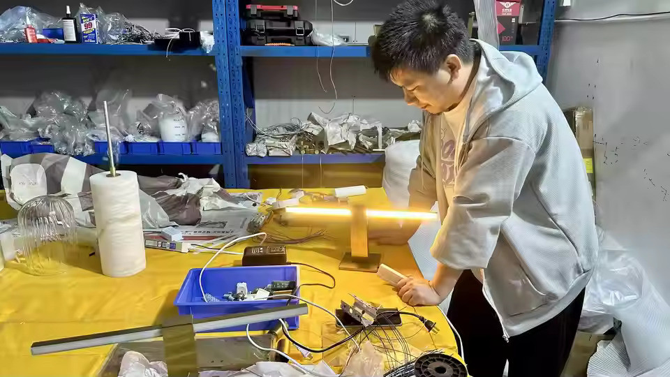 Zhongshan Momo Lighting Co., Ltd.